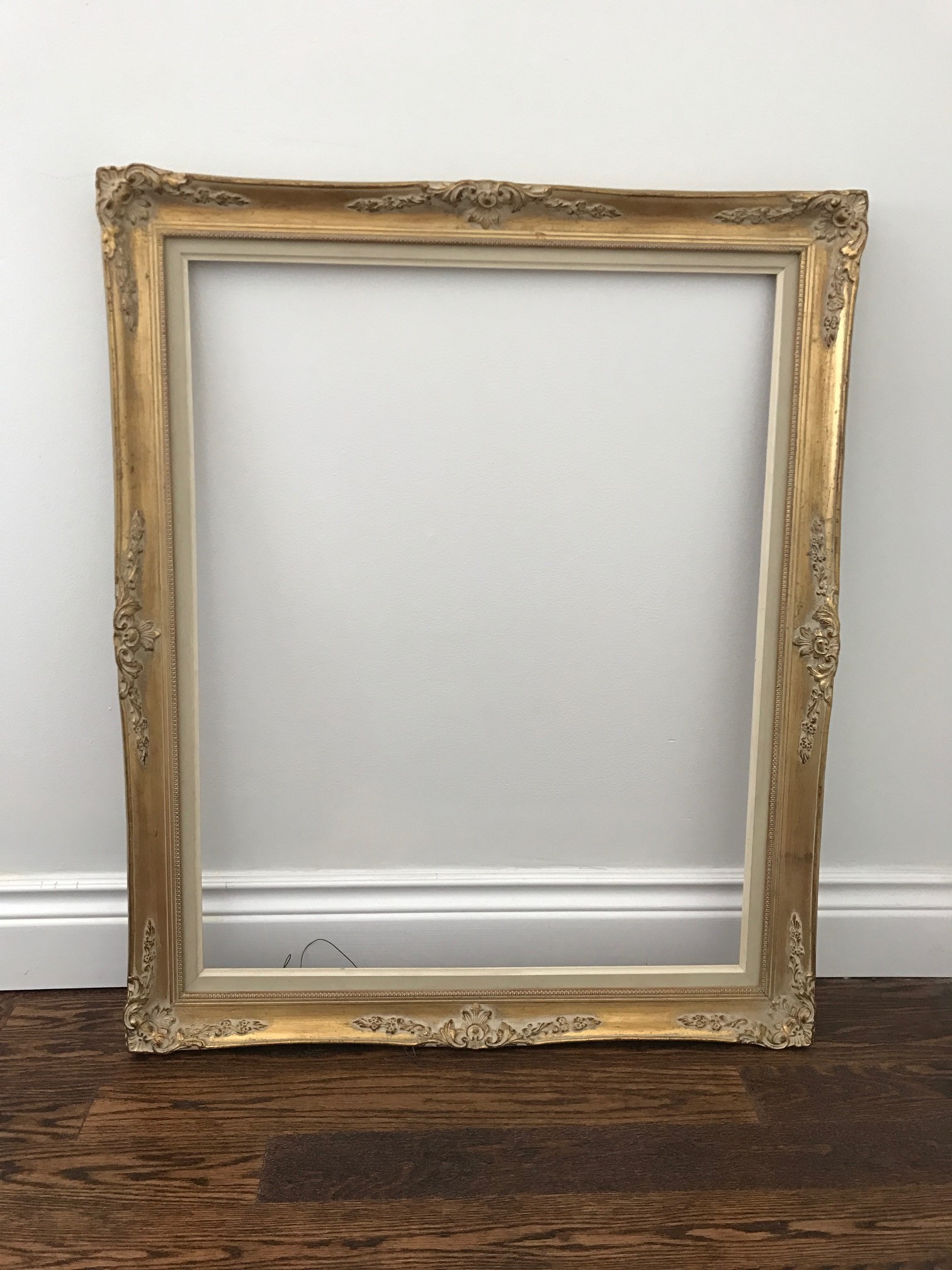 GoldFrame