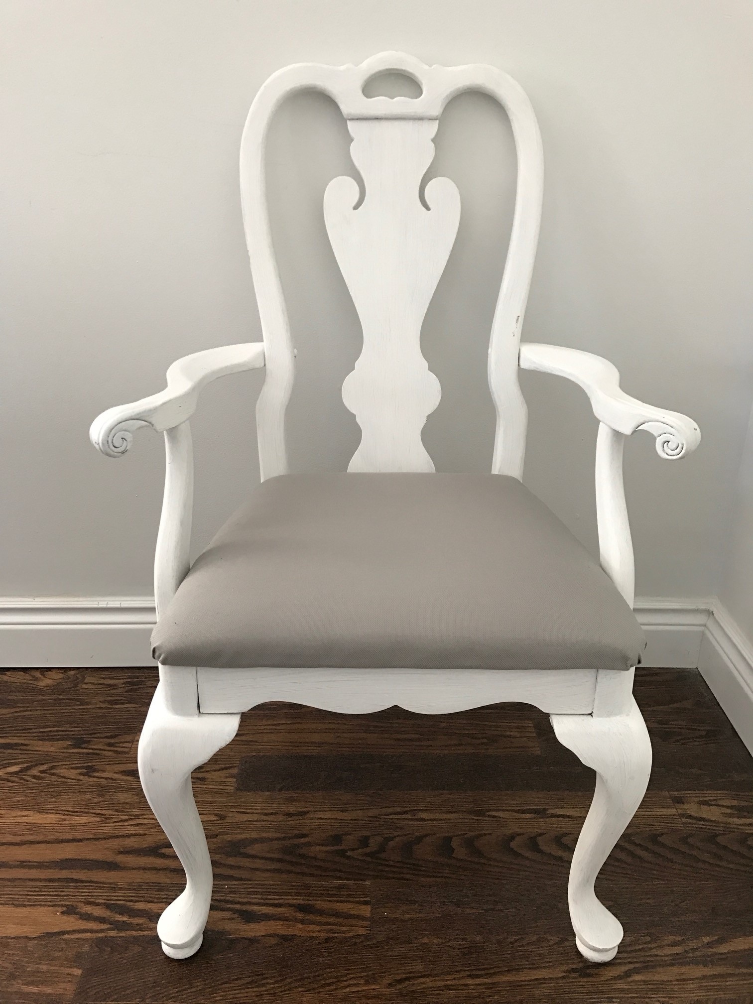 brideandgroomchairs